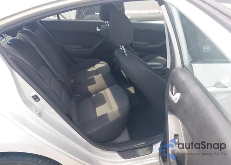 2017 Kia Forte Lx из США, поврежденный, VIN 3KPFK4A74HE062303